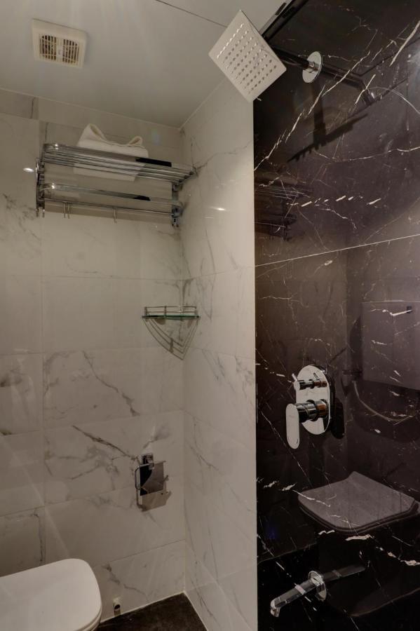 Hotel Amber Suite Near Mumbai Airport Bagian luar foto